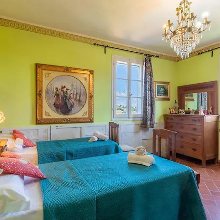 Beautiful In Castiglione Del Кастильоне-дель-Лаго